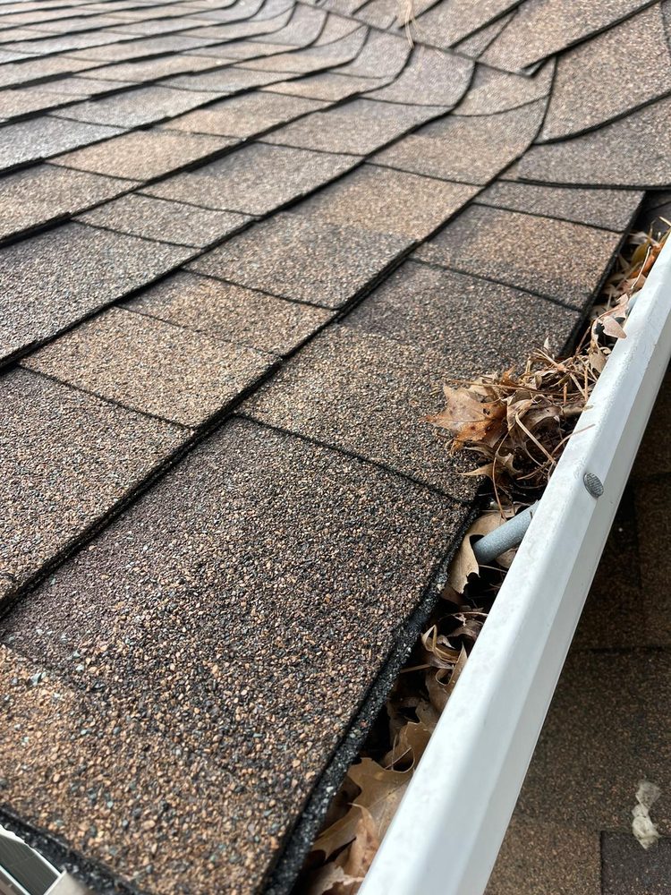 Slide of Guardian Roofing