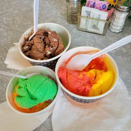 Rainbow sherbet, Maui wowie sherbet, rocky road Rainbow sherbet, Maui wowie sherbet, rocky road