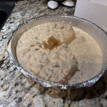 District Biskuits - BiskuitsGravy - Breakfast & Brunch Near Me - North Kansas City, Missouri