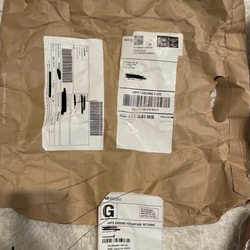 Intimissimi - Shipping Package received from Intimissimi online order. 1 year late - Oct 2023. Sent me wrong sizes. They refuse return/exchange.