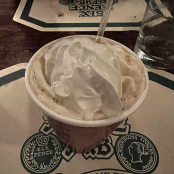 Six Pence Pub - Coffee and baileys - Pubs Near Me - Savannah, Georgia