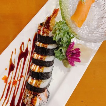 Sake House 2 - R16. Rock n Roll 13. Smoked Salmon - Sushi Bars Near Me - Jacksonville, Florida