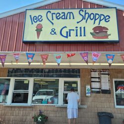 Ed & Jeans Pizza & Ice Cream Shoppe - Order here, pick up there