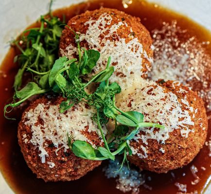 Rossetti Restaurant Beverly by null