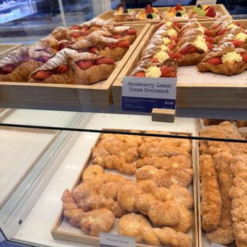 Paris Baguette - Bakeries Near Me - Santa Clara, California Paris Baguette - Bakeries Near Me - Santa Clara, California