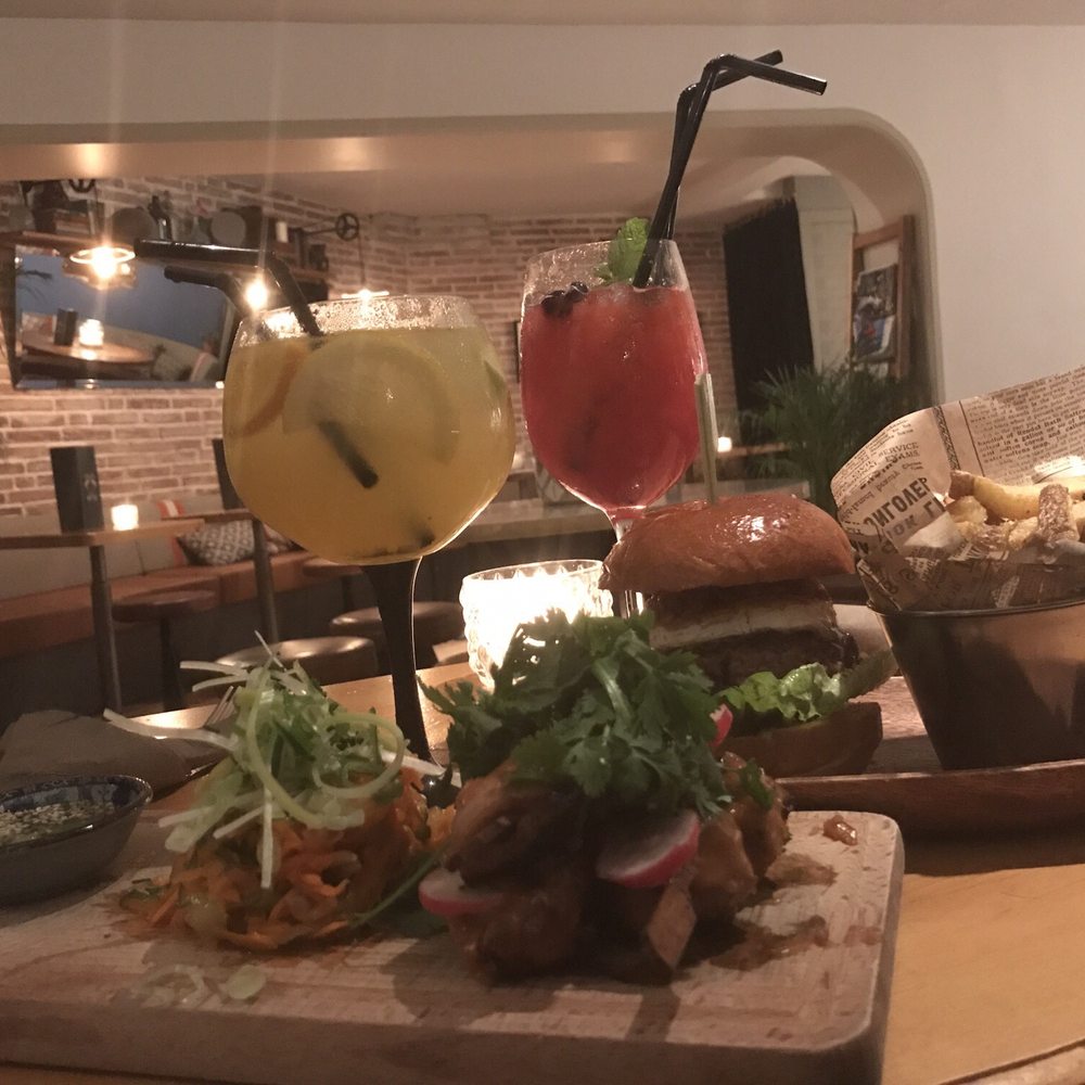Firebug - Sangria,forest......(Forgot the name)humburger,pon pon chicken......delicious!!! Mua! - Tapas Bars Near Me - Barcelona, B