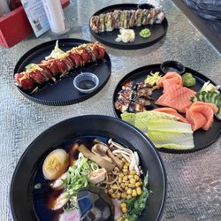 Soy based "shoyu" Ramen, salmon sashimi, mango roll, eel role and unagi for dessert