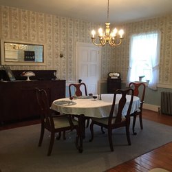 Elizabeth Rest - Dining room.