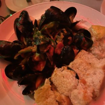 Martin's Tavern - Angry Mussels - Breakfast & Brunch Near Me - Washington, DC, District of Columbia Martin's Tavern - Angry Mussels - Breakfast & Brunch Near Me - Washington, DC, District of Columbia