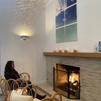 Float Luxury Spa - Lounge area - Day Spas Near Me - Santa Barbara, California Float Luxury Spa - Lounge area - Day Spas Near Me - Santa Barbara, California