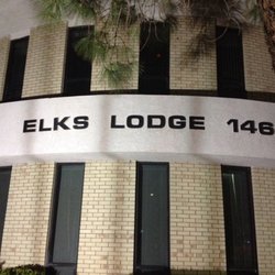 Las Vegas Elks Lodge No 1468 - Exterior of building. Way larger than I expected.