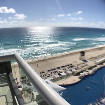 Hard Rock Hotel - Hotels Near Me - Cancún, ROO