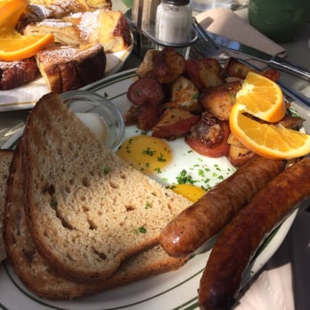 La Note - Côte sud (eggs, sausage, home fries, and toast - French Near Me - Berkeley, California La Note - Côte sud (eggs, sausage, home fries, and toast - French Near Me - Berkeley, California
