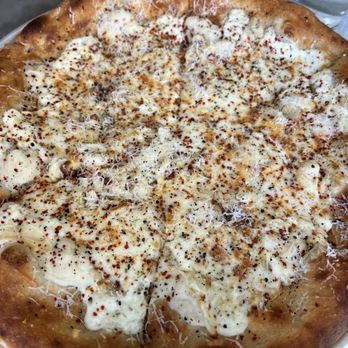 North Italia - Cacio e Pepe pizza - Italian Near Me - Walnut Creek, California North Italia - Cacio e Pepe pizza - Italian Near Me - Walnut Creek, California