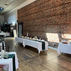 Currents Restaurant - Historic event hall