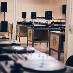 Beat Junkie Institute of Sound - 12 customized DJ stations, fully equipped with state of the art equipment.