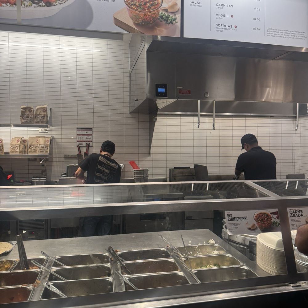 Chipotle Mexican Grill - No sense of  urgency - Mexican Near Me - San Jose, California