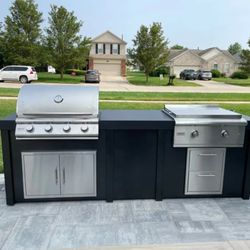 Shores Fireplace & BBQ - Still Kitchen Island with Blaze Grill products