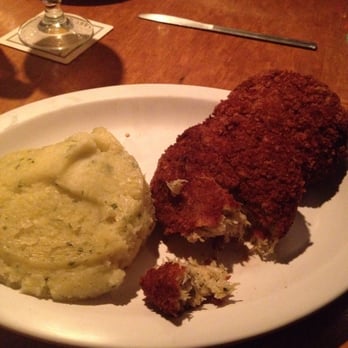 The Flying Pig Saloon - Crab cake - Pubs Near Me - Malvern, Pennsylvania