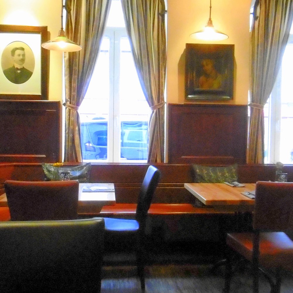 Sixta - Classic Viennese dining room - Austrian Near Me - Vienna, 9