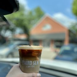 Third Gen Coffee - Iced oatmilk dirty chai latte