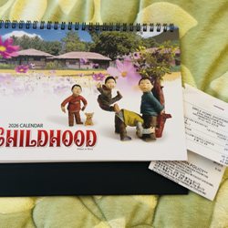Smile Housewares - 12/31/2025:  Samonnim gave me a 2026 Hanguk Calendar!  Nummu nummu kamsahamnida, Sammonim!