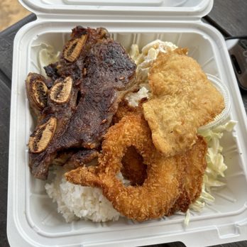 Kauai Boba & Barbeque - Seafood Mixed w/ BBQ Short Ribs with mac salad - Barbeque Near Me - Lihue, Hawaii Kauai Boba & Barbeque - Seafood Mixed w/ BBQ Short Ribs with mac salad - Barbeque Near Me - Lihue, Hawaii
