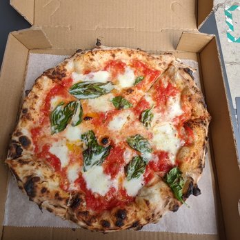 Sei Pizza Bar - Margherita pizza - Pizza Near Me - Los Angeles, California Sei Pizza Bar - Margherita pizza - Pizza Near Me - Los Angeles, California