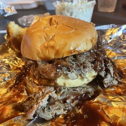 Kretzschy's BBQ | Caro - Brisket Sandwich