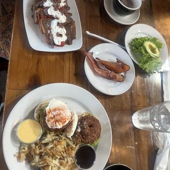 Seven Mile Cafe - Strawberry Nutella, French toast, Seaside Benny, side of bacon, side of avocado, hot chocolate. - Breakfast & Brunch Near Me - Denton, Texas