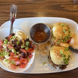 Low Country Shrimp Benedict: Low Country Shrimp Benedict: