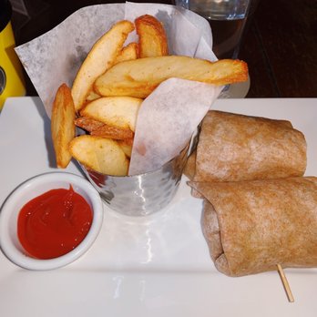 Broadstone Bar & Kitchen - california breakfast wrap - New American Near Me - New York, New York