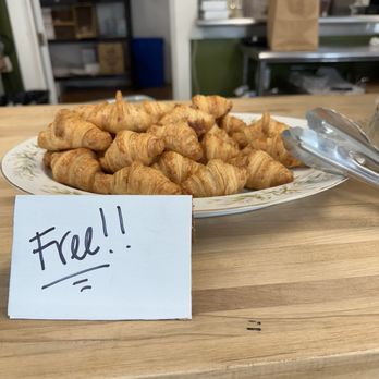 Baguette Magic West Ashley - Free mini croissants - Bakeries Near Me - Charleston, South Carolina Baguette Magic West Ashley - Free mini croissants - Bakeries Near Me - Charleston, South Carolina