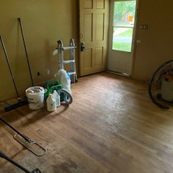 Southern Restoration & Construction - hardwood flooring being installed - General Contractors Near Me - Matthews, North Carolina Southern Restoration & Construction - hardwood flooring being installed - General Contractors Near Me - Matthews, North Carolina