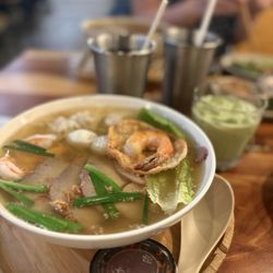 Ngon Vietnamese Kitchen - Mi Hoanh Thanh