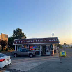 County Cork Liquor Mart - Store