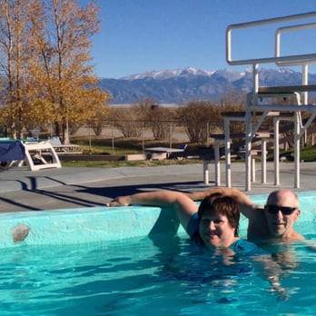 Sand Dunes Swimming Pool - Snow capped mountains on a 75 degree day in October. - Swimming Pools Near Me - Hooper, Colorado