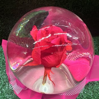 Saritas flowers - Rose globe - Florists Near Me - Bronx, New York Saritas flowers - Rose globe - Florists Near Me - Bronx, New York