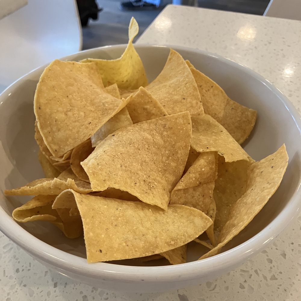 Le Buzz Caffe - Chips to go with guacamole - Coffee & Tea Near Me - Tucson, Arizona