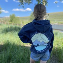 Active Images - Custom made sweatshirt on the spot in minutes!