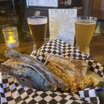 Georgetown Liquor Company - Vegan Reuben (5/5 stars) - Vegan Near Me - Seattle, Washington Georgetown Liquor Company - Vegan Reuben (5/5 stars) - Vegan Near Me - Seattle, Washington
