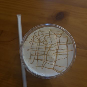 Alibi Coffee - Salted Caramel Cream Top Latte - Coffee & Tea Near Me - Los Angeles, California