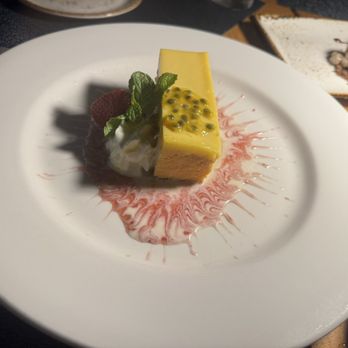Hualani's - Lilikoi cheesecake - Hawaiian Near Me - Lihue, Hawaii