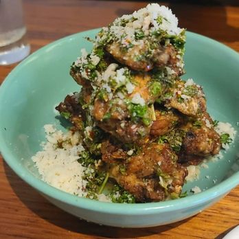 Doc B's Restaurant + Bar - Wing appetizer - Bars Near Me - Tampa, Florida