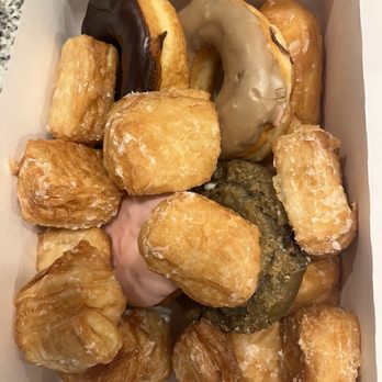 The Donut House - Donuts Near Me - Castle Rock, Colorado The Donut House - Donuts Near Me - Castle Rock, Colorado