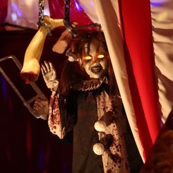 Burbank Clown House - Circus clown