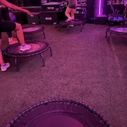 Trampoline TRIM - Great workout on the Trampoline and circuit training this Saturday morning.