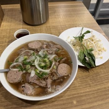 DJ Restaurant Pho Vietnamese - Vietnamese Near Me - Ingleburn, NSW DJ Restaurant Pho Vietnamese - Vietnamese Near Me - Ingleburn, NSW