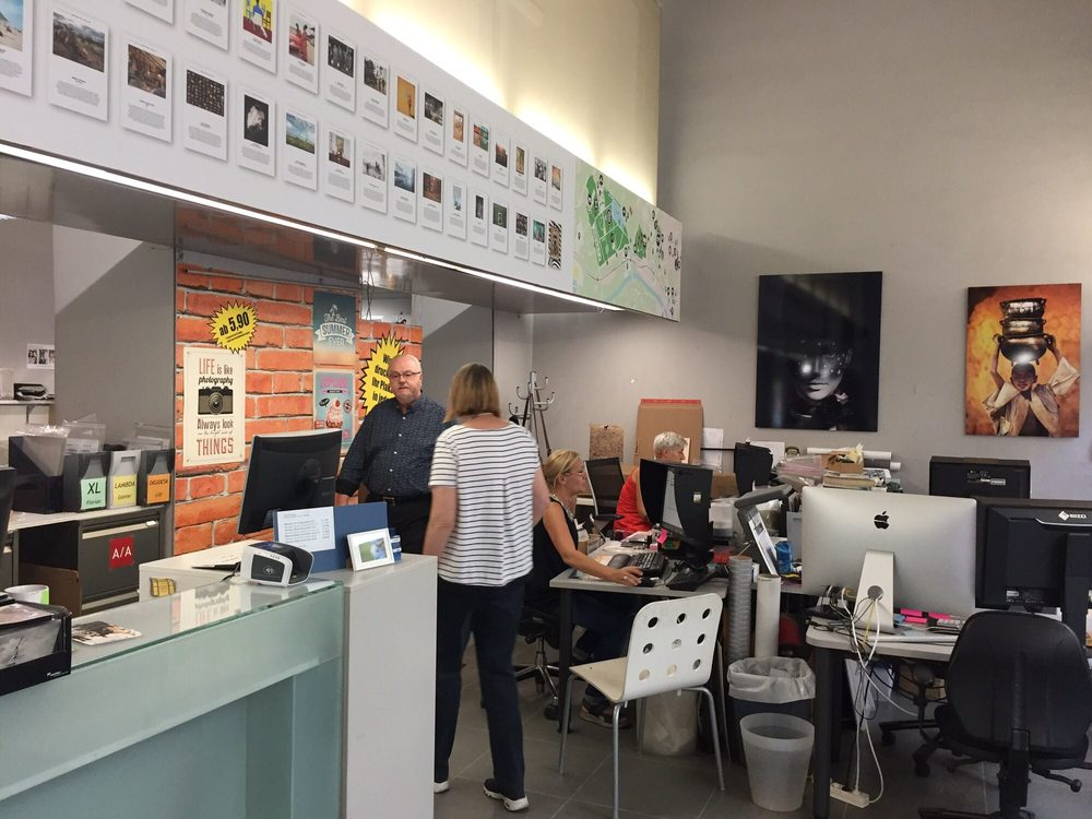 CYBERLAB DIGITALE ENTWICKLUNGEN Photography Stores & Services