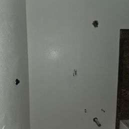 Bathroom drywall and orange peel paint texture Bathroom drywall and orange peel paint texture